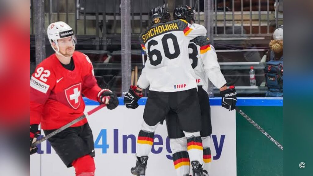 Image credit : @Hooked On Hockey Magazine via facebook