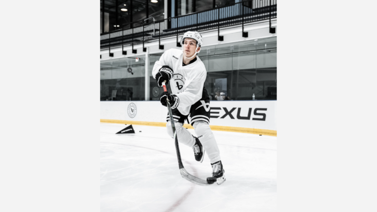 Image credit : @BauerHockey via facebook