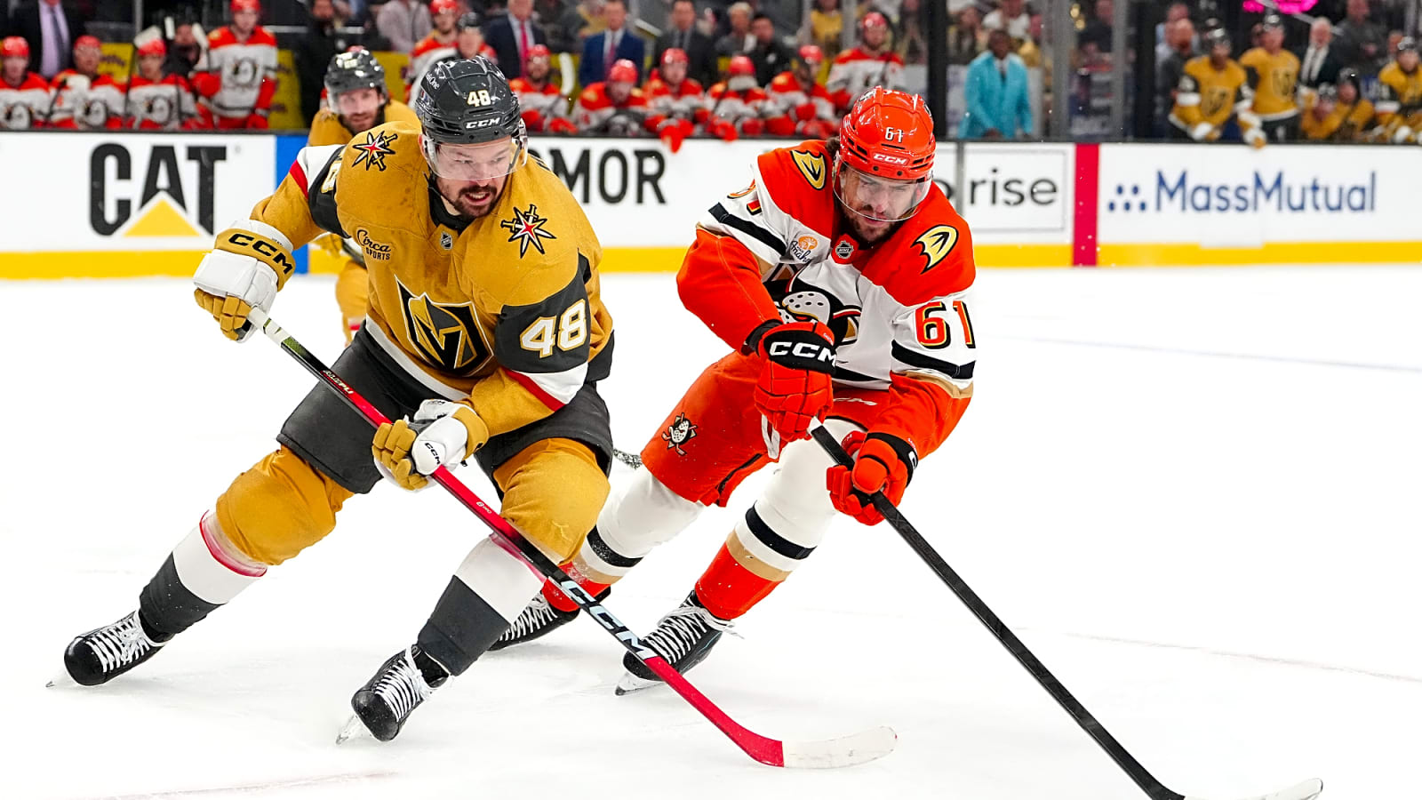 12-2026-las-vegas-nevada-usa-anaheim-ducks-left